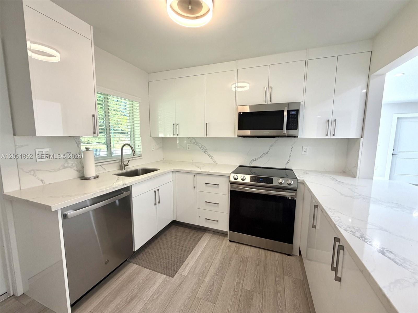 8104 SW 81st Place — photo 5