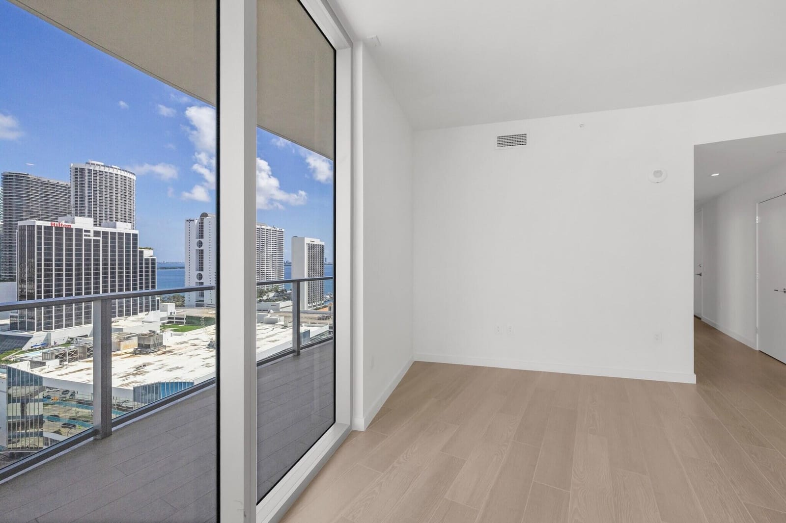 1400 Biscayne Boulevard 2007, Miami, FL 33132 photo 14