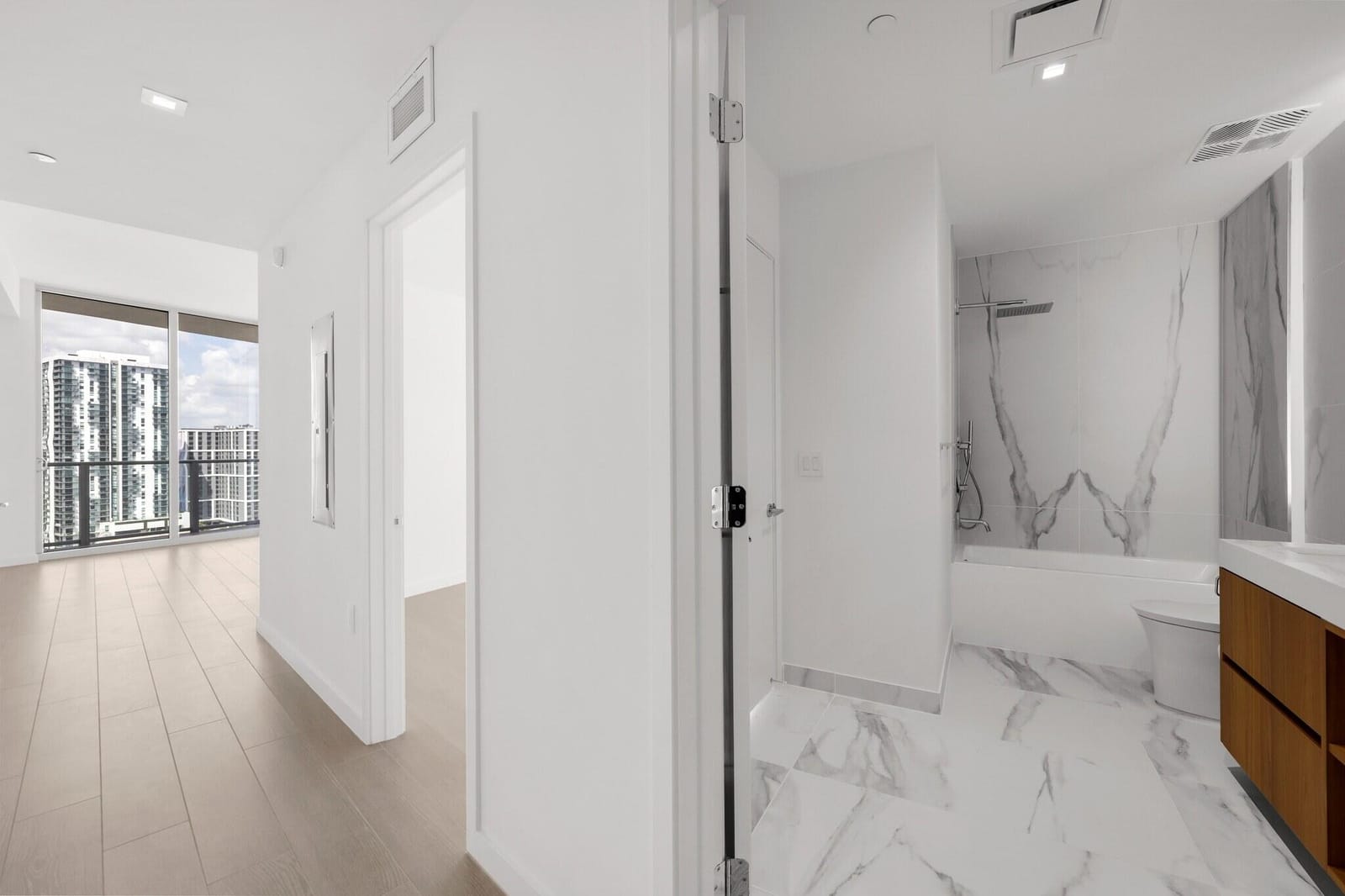 1400 Biscayne Boulevard 2007, Miami, FL 33132 photo 7