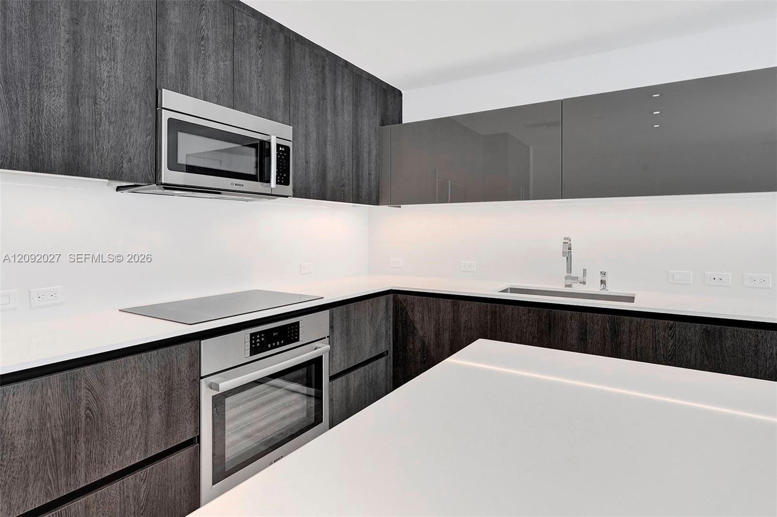88 SW 7th Street 910 — photo 12