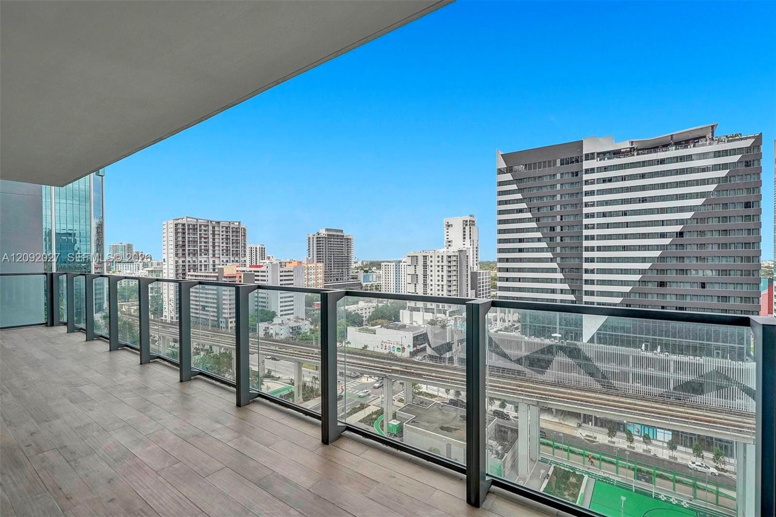 88 SW 7th Street 910, Miami, FL 33130 photo 24