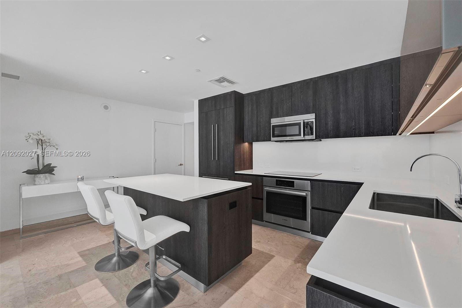 88 SW 7th Street 910 — photo 10