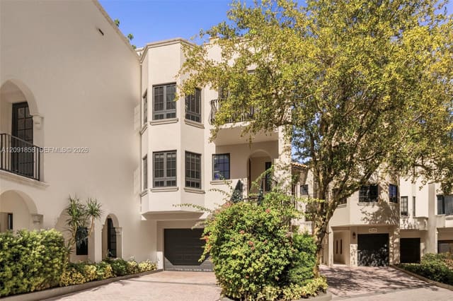 3471 Main Highway 1204, Coconut Grove, FL 33133