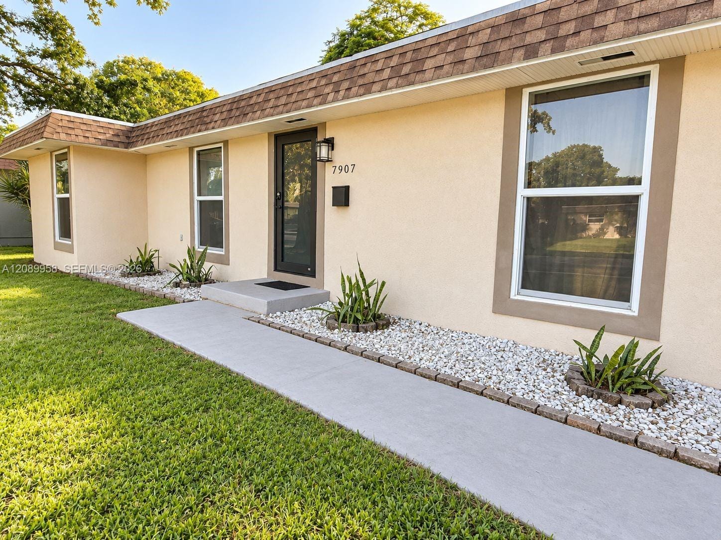 7907 NW 73rd Terrace, Tamarac, FL 33321 photo 2