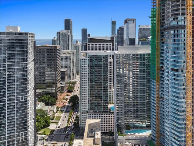 77 SE 5th Street 2502, Miami, FL 33131