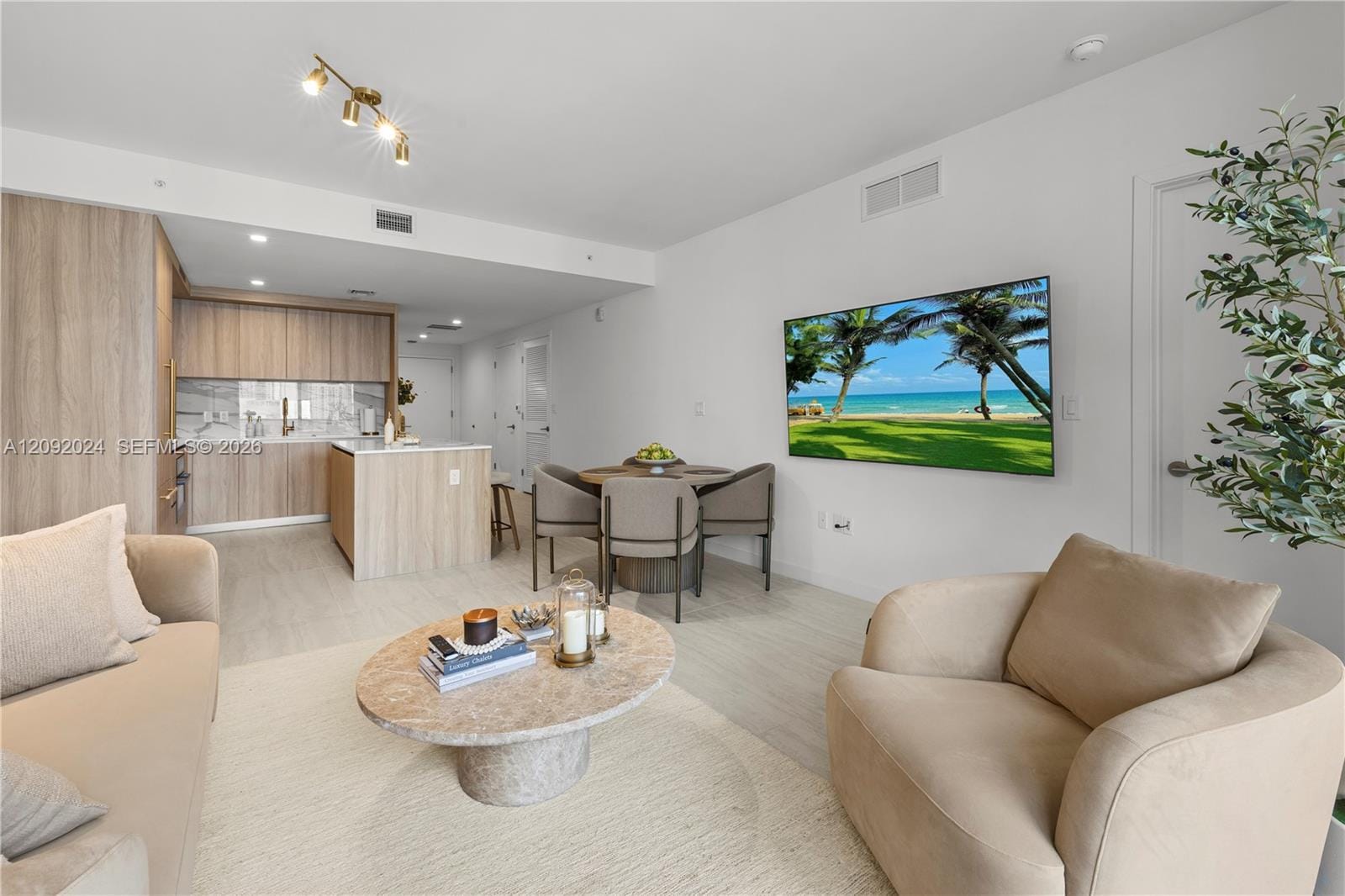 77 SE 5th Street 2502, Miami, FL 33131 photo 13