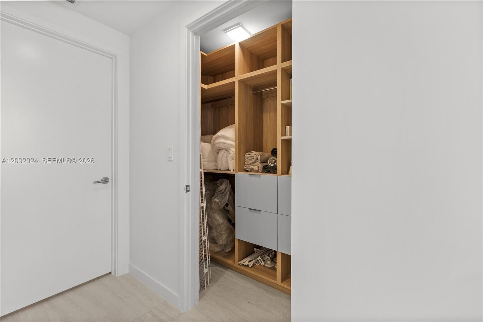 77 SE 5th Street 2502, Miami, FL 33131 photo 14