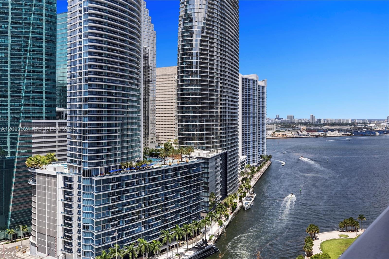 77 SE 5th Street 2502, Miami, FL 33131 photo 16