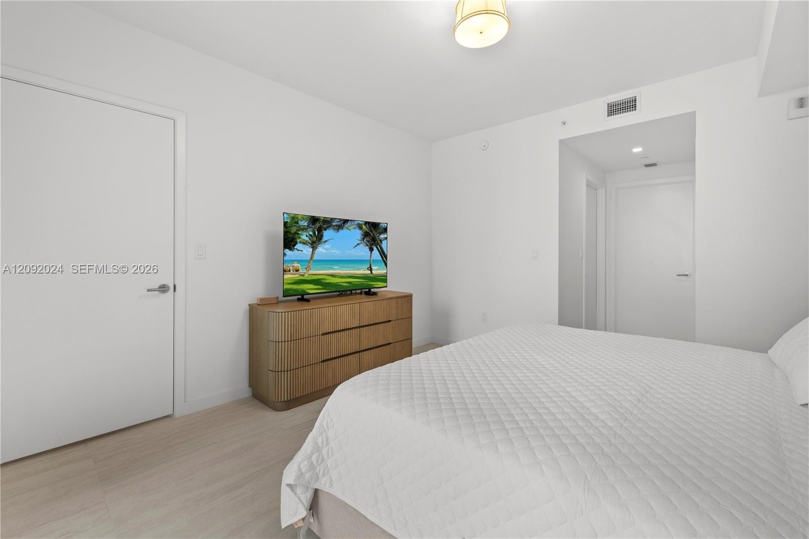77 SE 5th Street 2502, Miami, FL 33131 photo 21