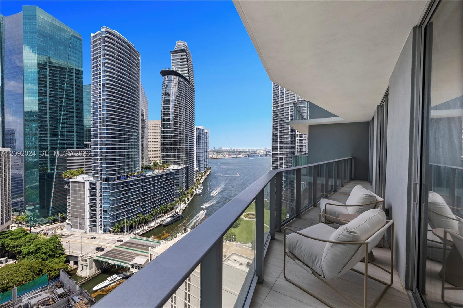 77 SE 5th Street 2502, Miami, FL 33131 photo 29