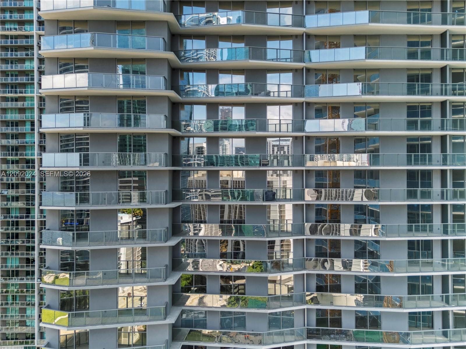 77 SE 5th Street 2502, Miami, FL 33131 photo 9