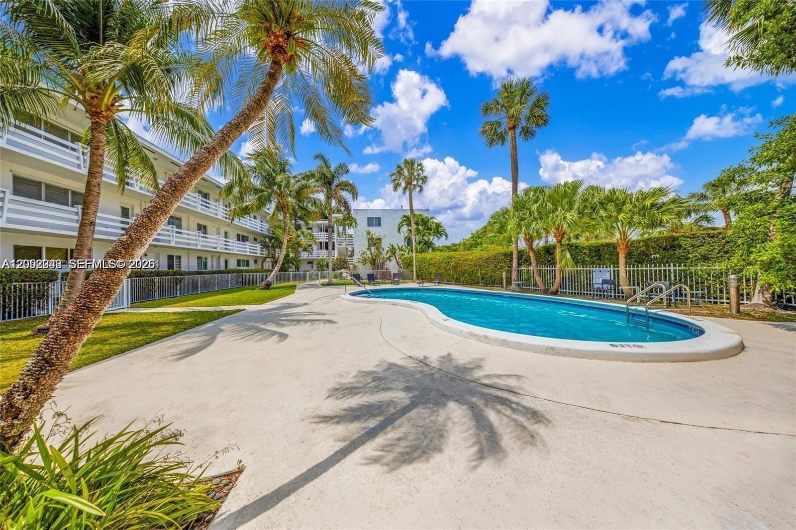 1631 NE 114th Street 307, Miami, FL 33181 photo 25