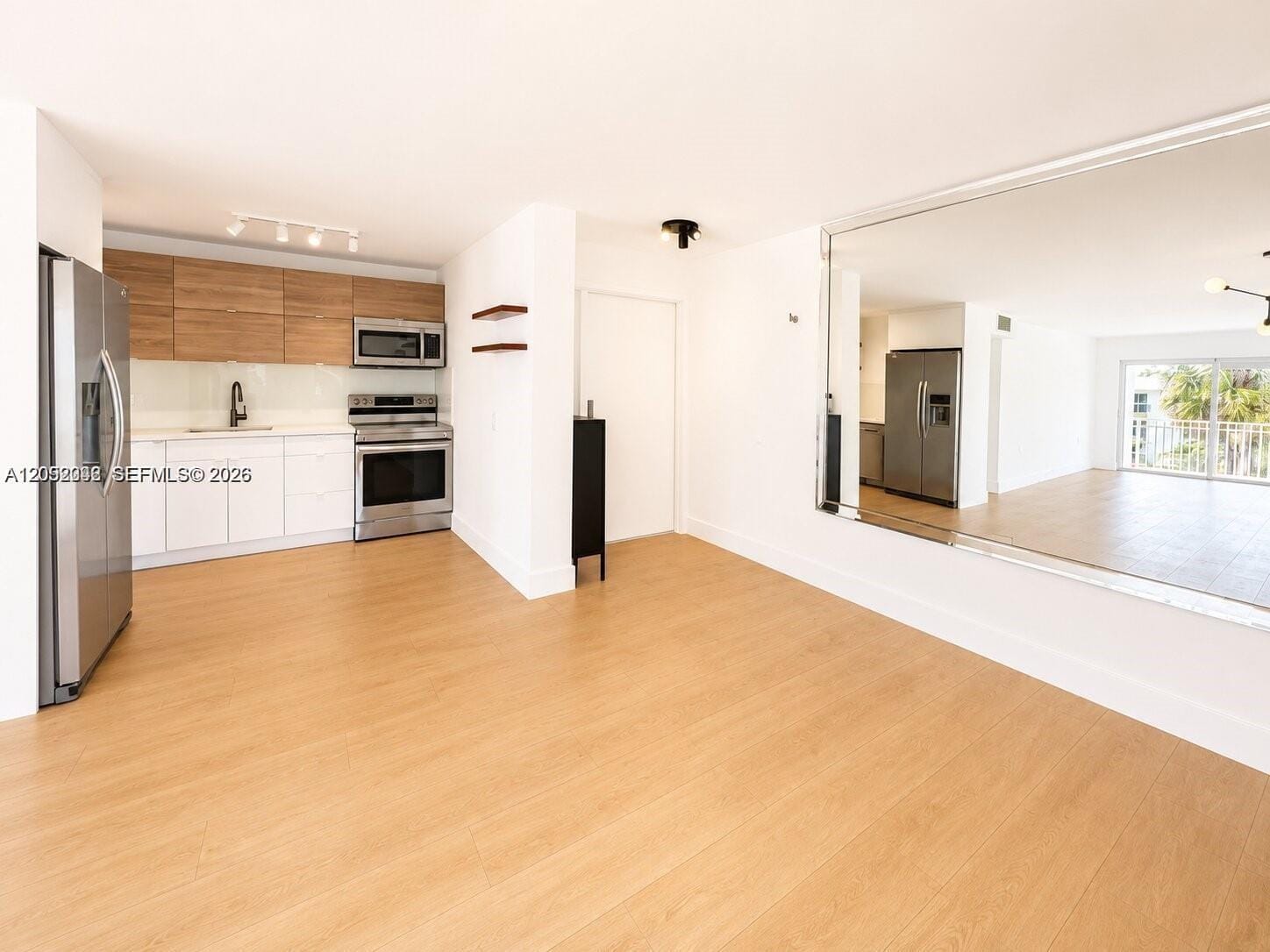 1631 NE 114th Street 307 — photo 7