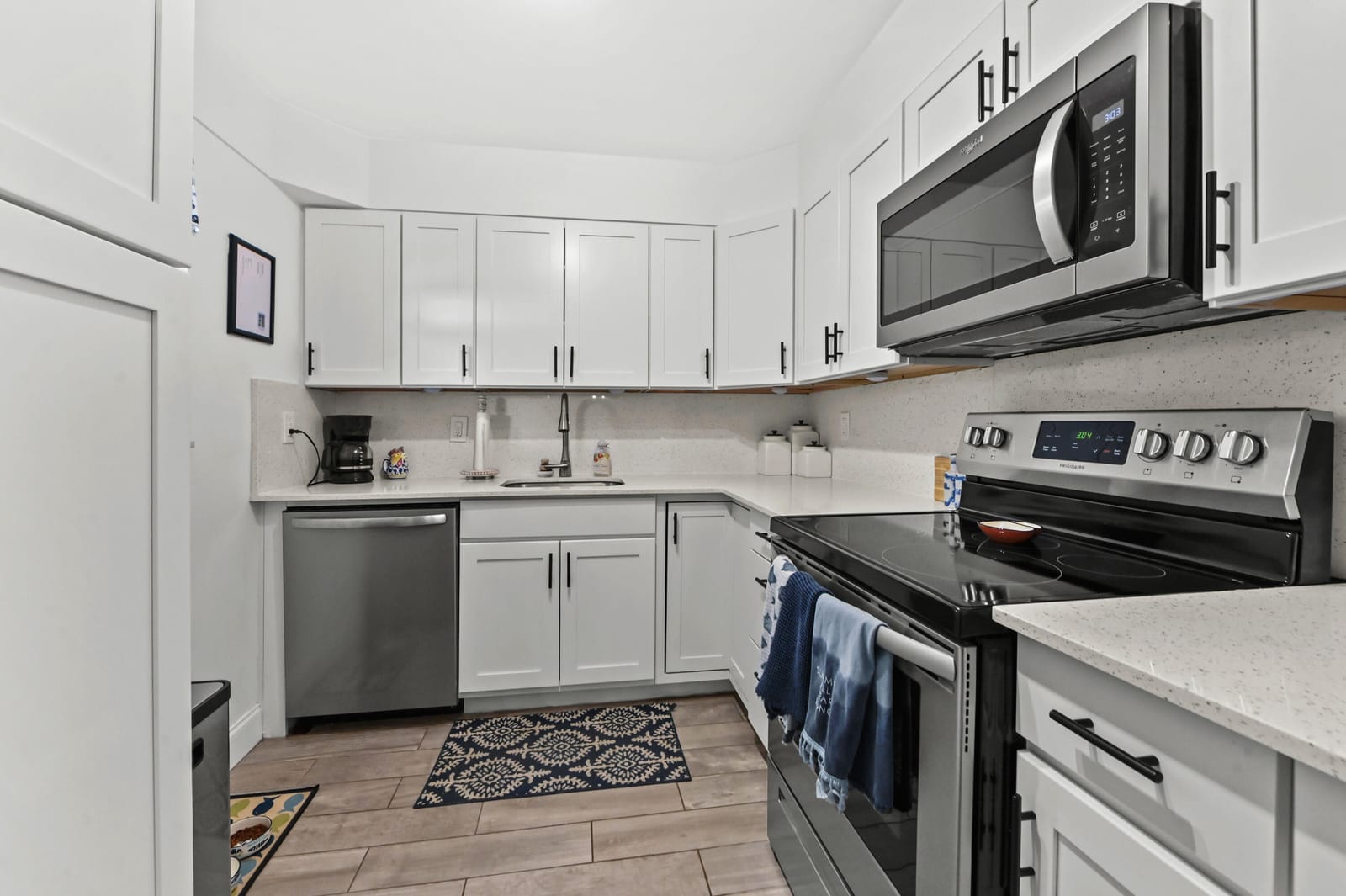 504 Davis Road 97 — photo 10
