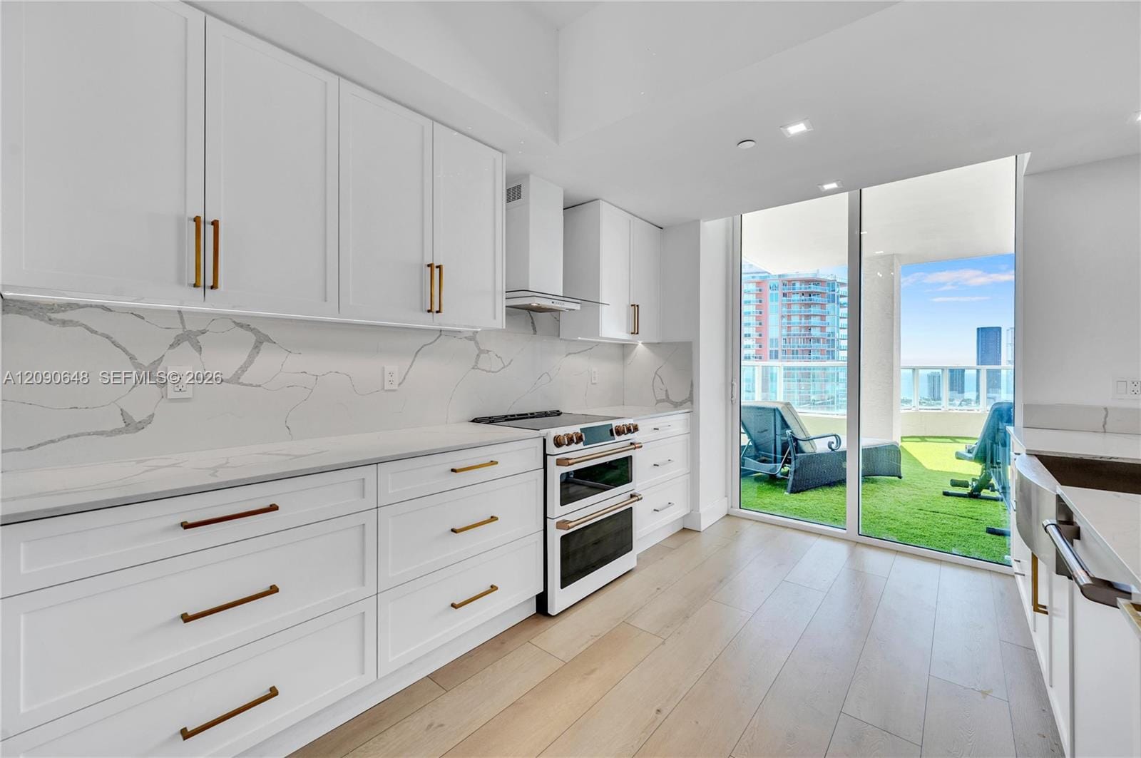 3330 NE 190th Street UPH11, Aventura, FL 33180 photo 30