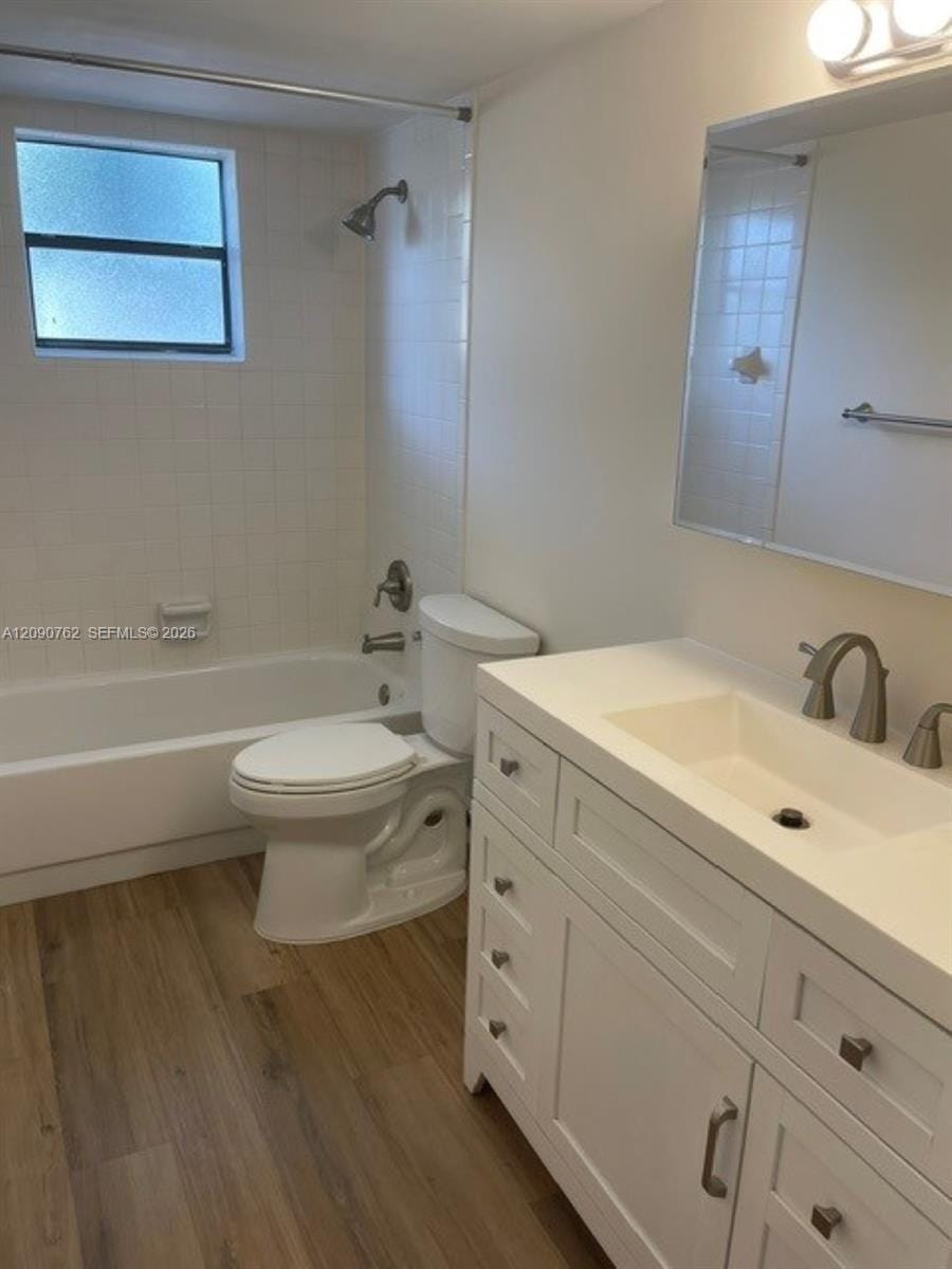 7915 SW 86th Street 701, Miami, FL 33143 photo 9