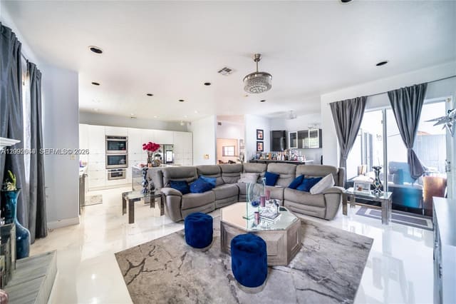 5303 SW 111th Terrace, Davie, FL 33328