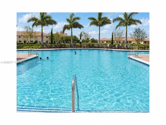 1555 NE 33rd Road 104-2, Homestead, FL 33033