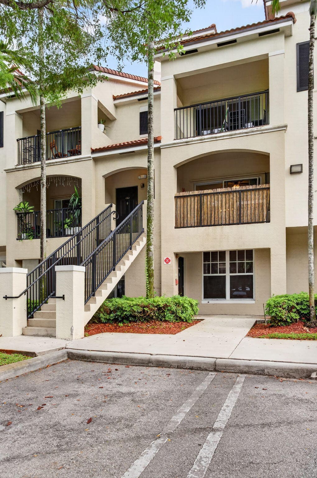 5880 W SAMPLE Road 206, Coral Springs, FL 33067 photo 3