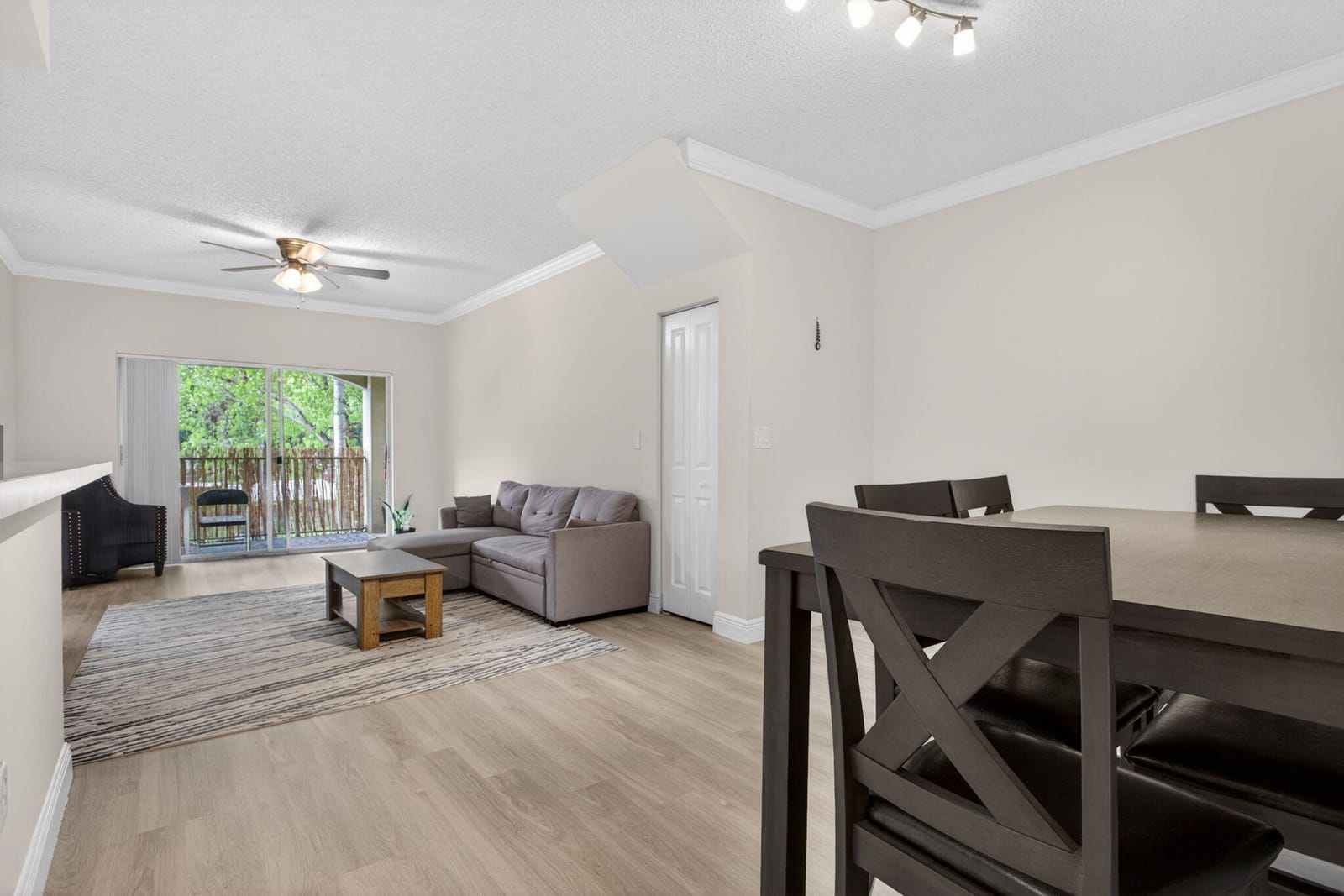 5880 W SAMPLE Road 206, Coral Springs, FL 33067 photo 9