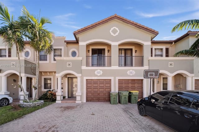 627 NE 35th Avenue, Homestead, FL 33033