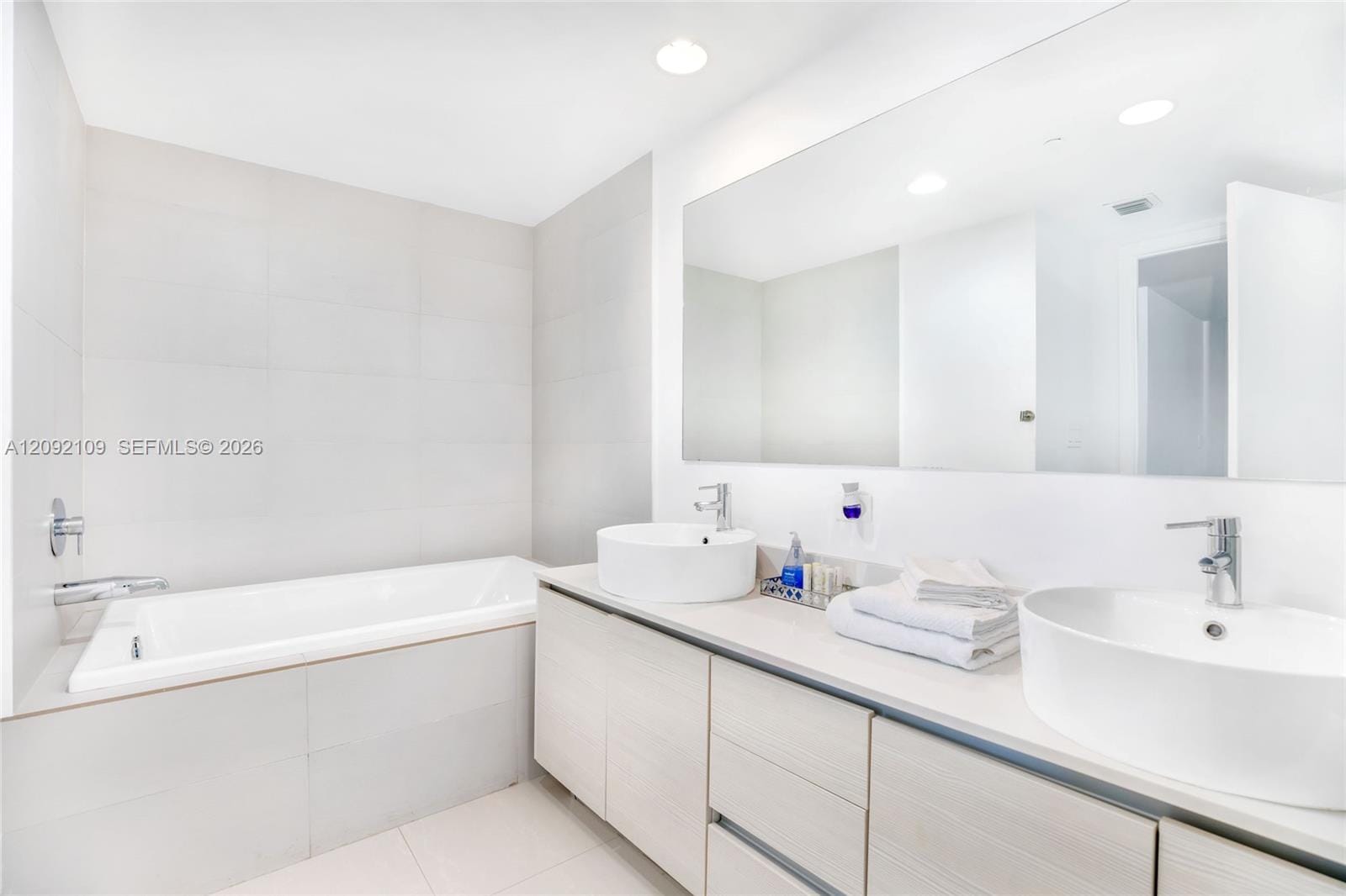 2600 E Hallandale Beach Boulevard T2902, Hallandale Beach, FL 33009 photo 17