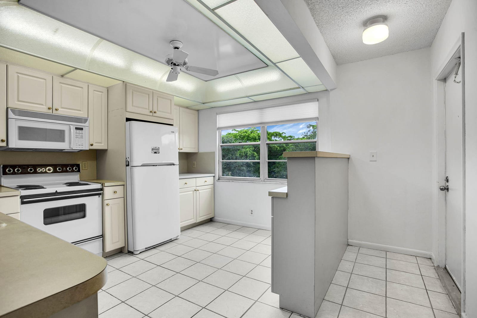 3002 Portofino Isle M3, Coconut Creek, FL 33066 photo 2