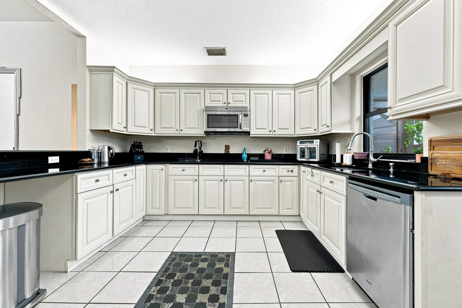 12871 La Rochelle Circle, Palm Beach Gardens, FL 33410 photo 14