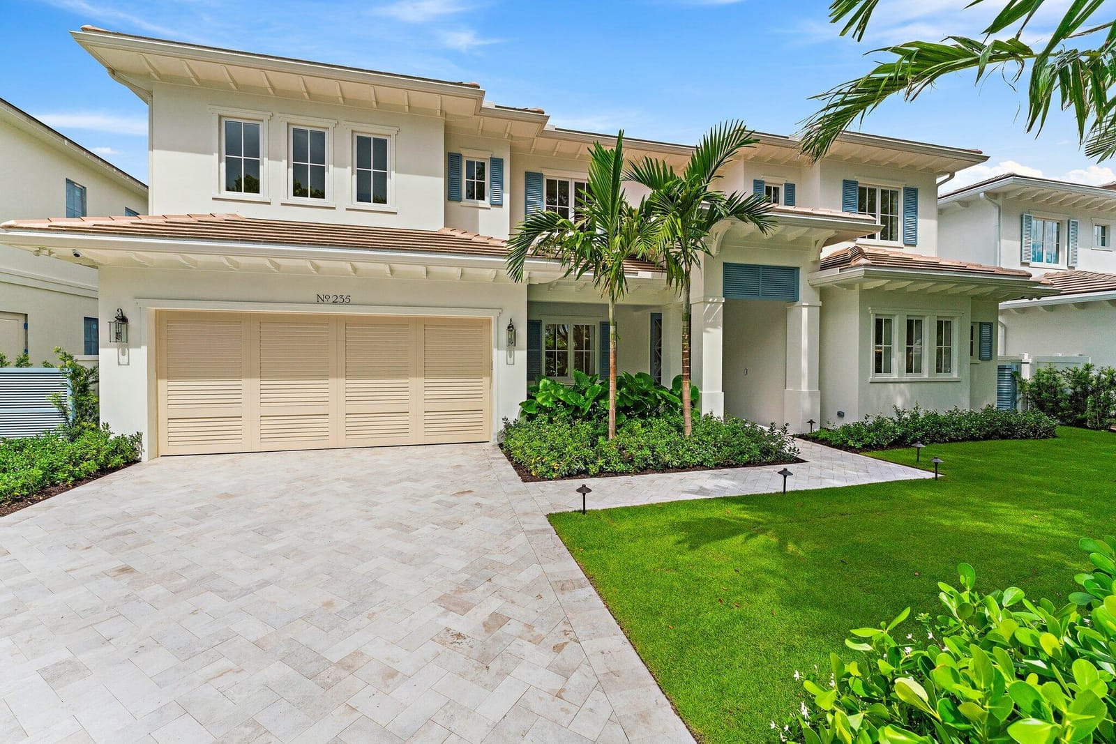 235 Forest Hill Boulevard, West Palm Beach, FL 33405 photo 2