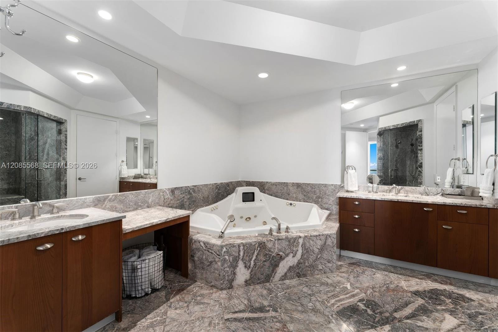 16047 Collins Avenue 2502, Sunny Isles Beach, FL 33160 photo 15