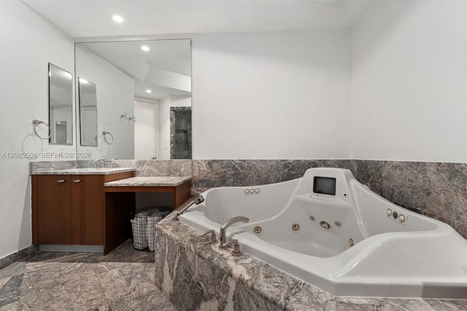 16047 Collins Avenue 2502, Sunny Isles Beach, FL 33160 photo 16
