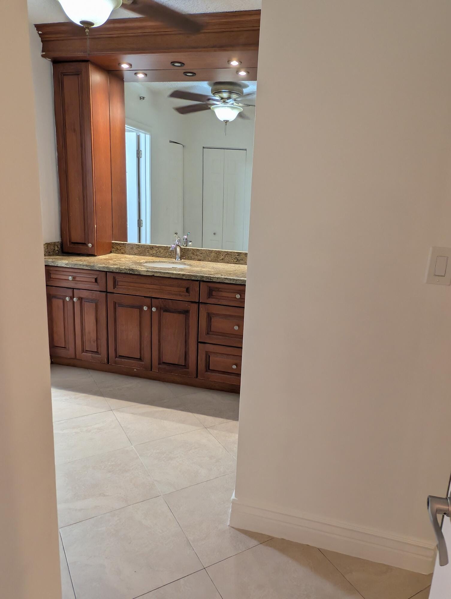 20225 NE 34TH Court 217 — photo 6