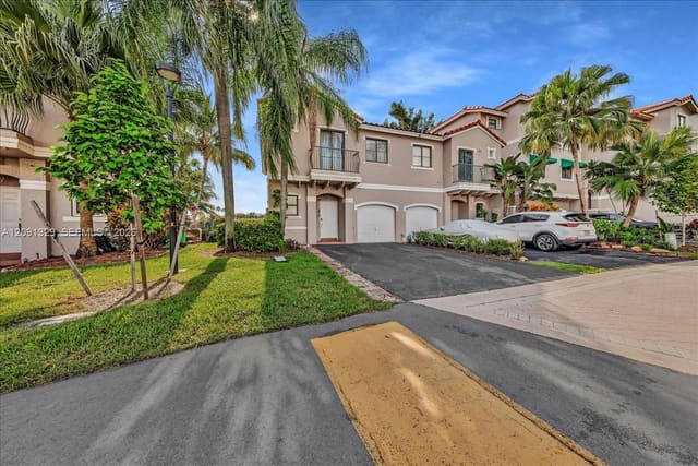 1408 NW 126th Avenue 1408, Sunrise, FL 33323