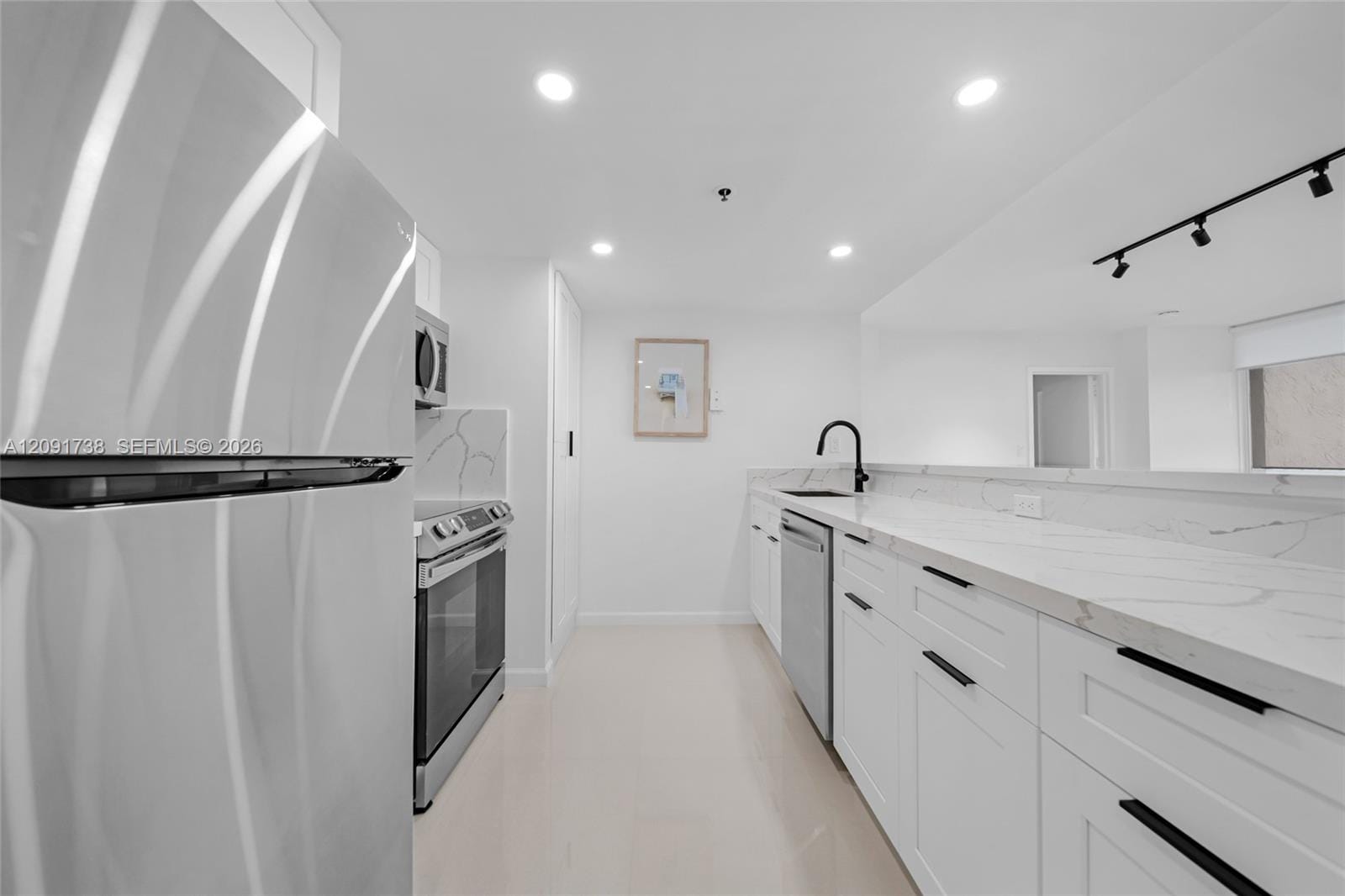 7601 E Treasure Drive 2321, North Bay Village, FL 33141 photo 2