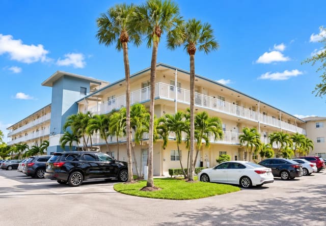 5800 MARGATE Boulevard 234-2, Margate, FL 33063