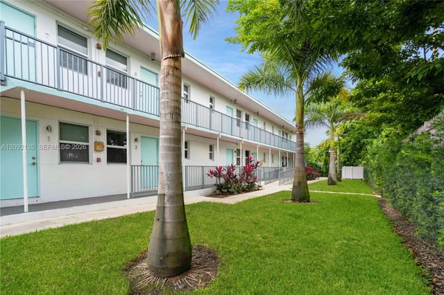 1950 NW 2nd Court 5, Miami, FL 33136