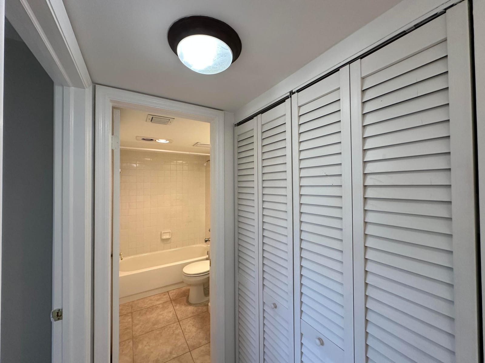 309 Lake Circle 202, North Palm Beach, FL 33408 photo 17