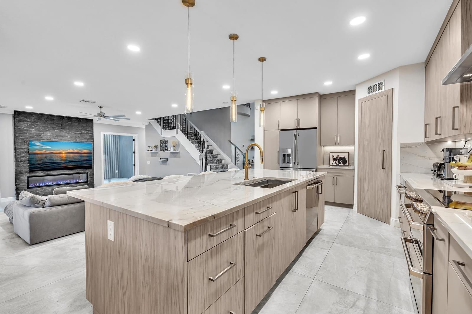 9178 DELEMAR Court — photo 12
