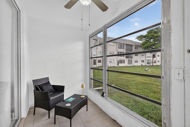 8100 Sunrise Lakes Boulevard 109, Sunrise Lakes Phase 2, Sunrise, FL