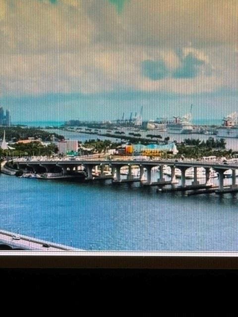 1717 N Bayshore Drive 3246, Miami, FL 33132