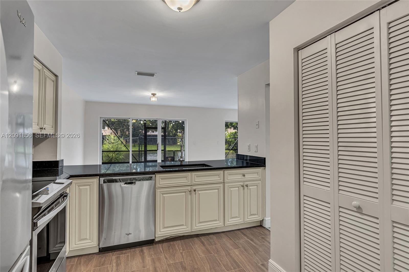 1724 SW 110th Terrace, Davie, FL 33324 photo 13