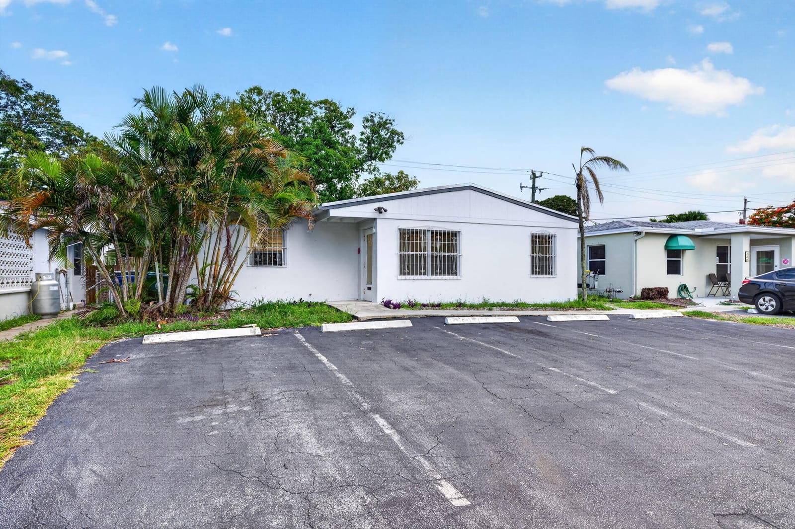 130 NE 51ST Street, Oakland Park, FL 33334