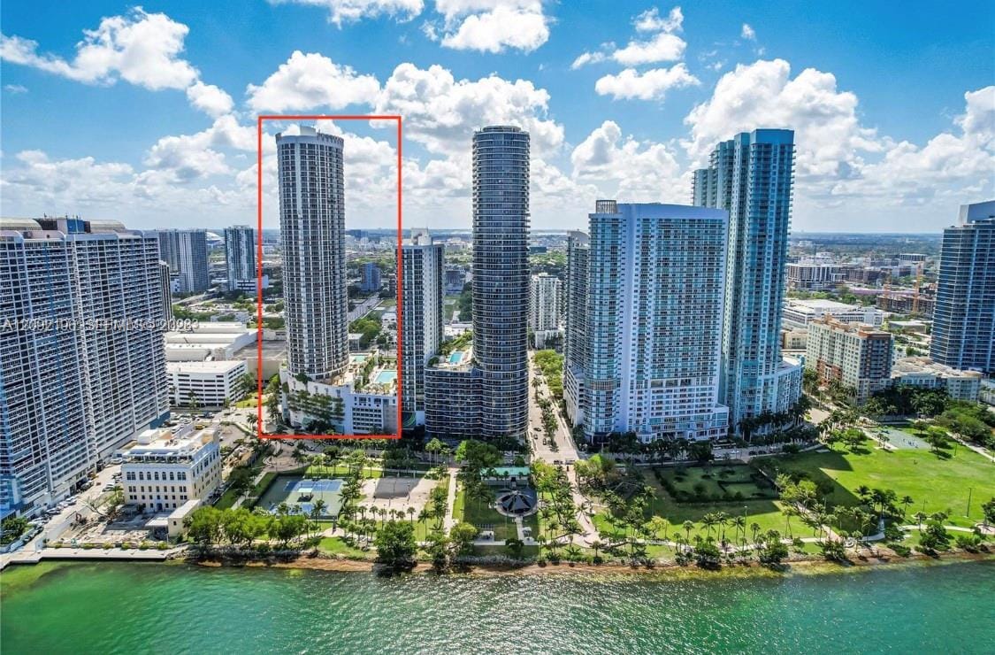 1750 N Bayshore Drive 4305, Miami, FL 33132 photo 4