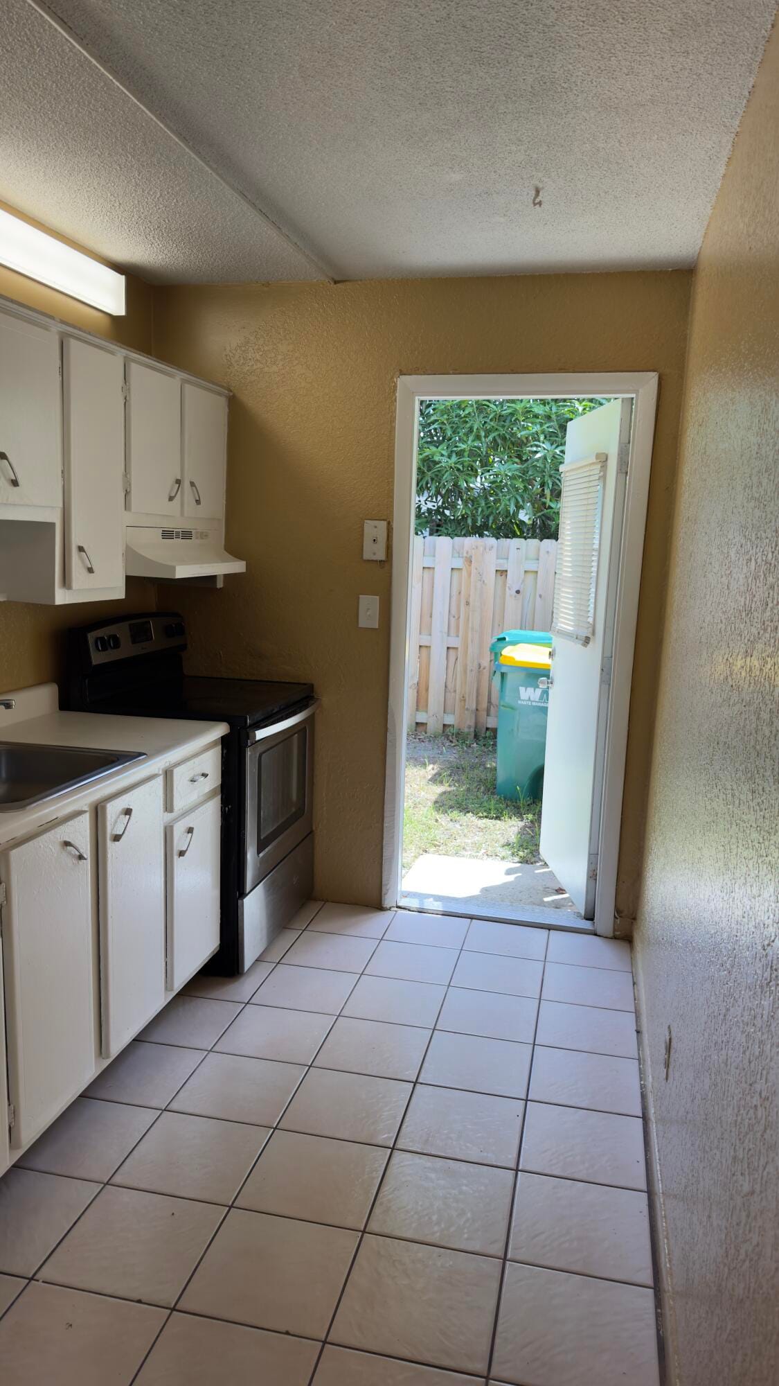 5630 NW 15th Street, Lauderhill, FL 33313 photo 12