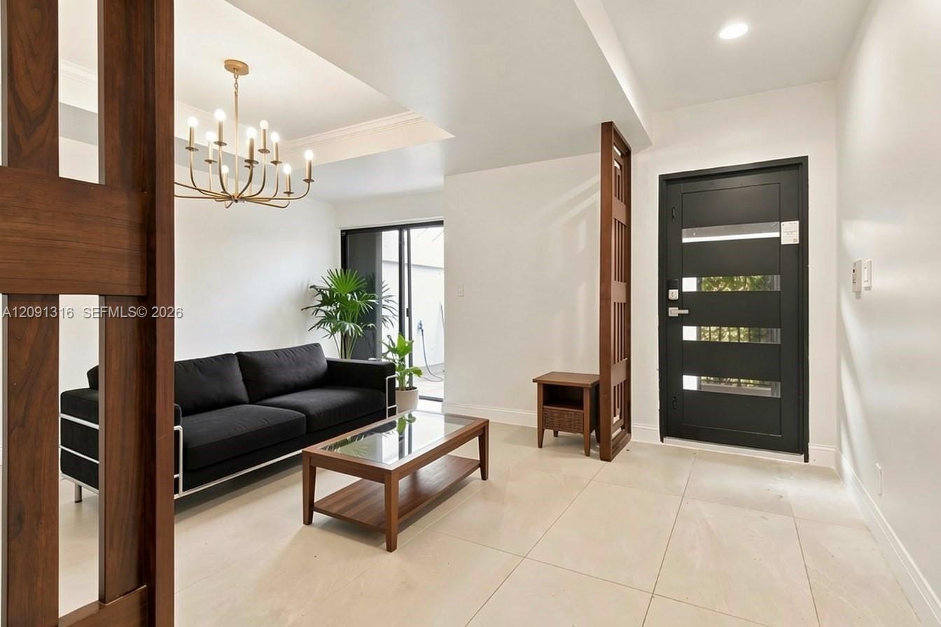 1542 NE Quayside Terrace D2 — photo 4