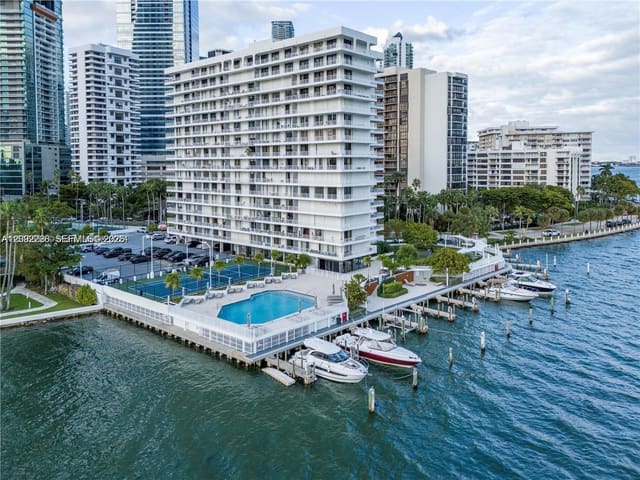 200 SE 15th Road 4K, Miami, FL 33129