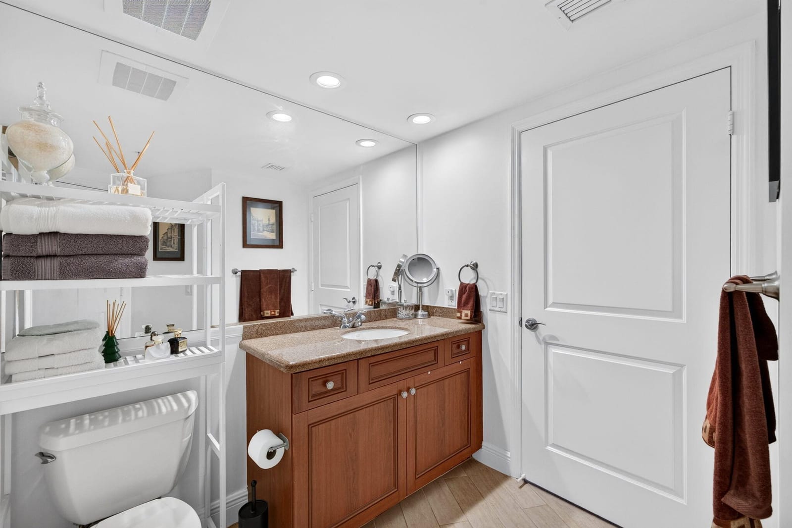347 N NEW RIVER Drive E 1107, Fort Lauderdale, FL 33301 photo 9