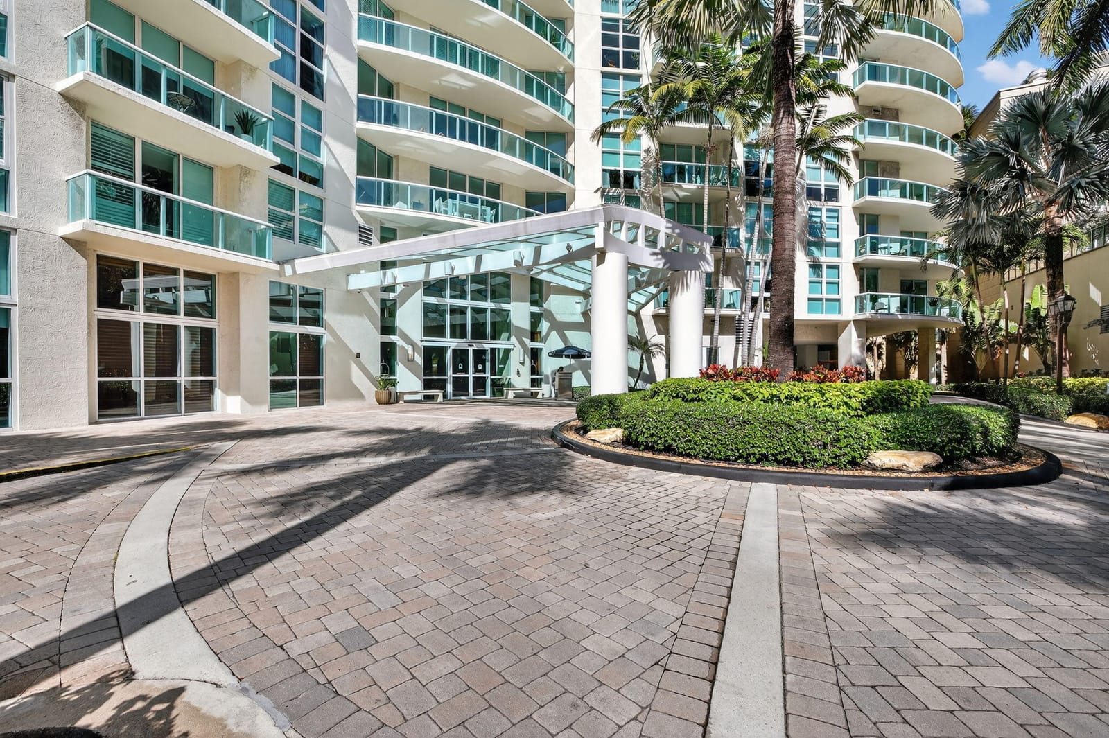347 N NEW RIVER Drive E 1107