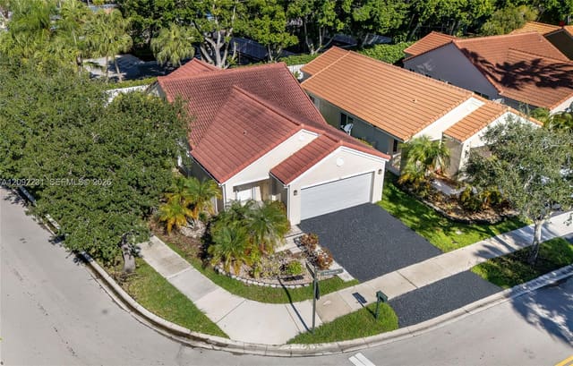 890 San Remo Drive, Weston, FL 33326