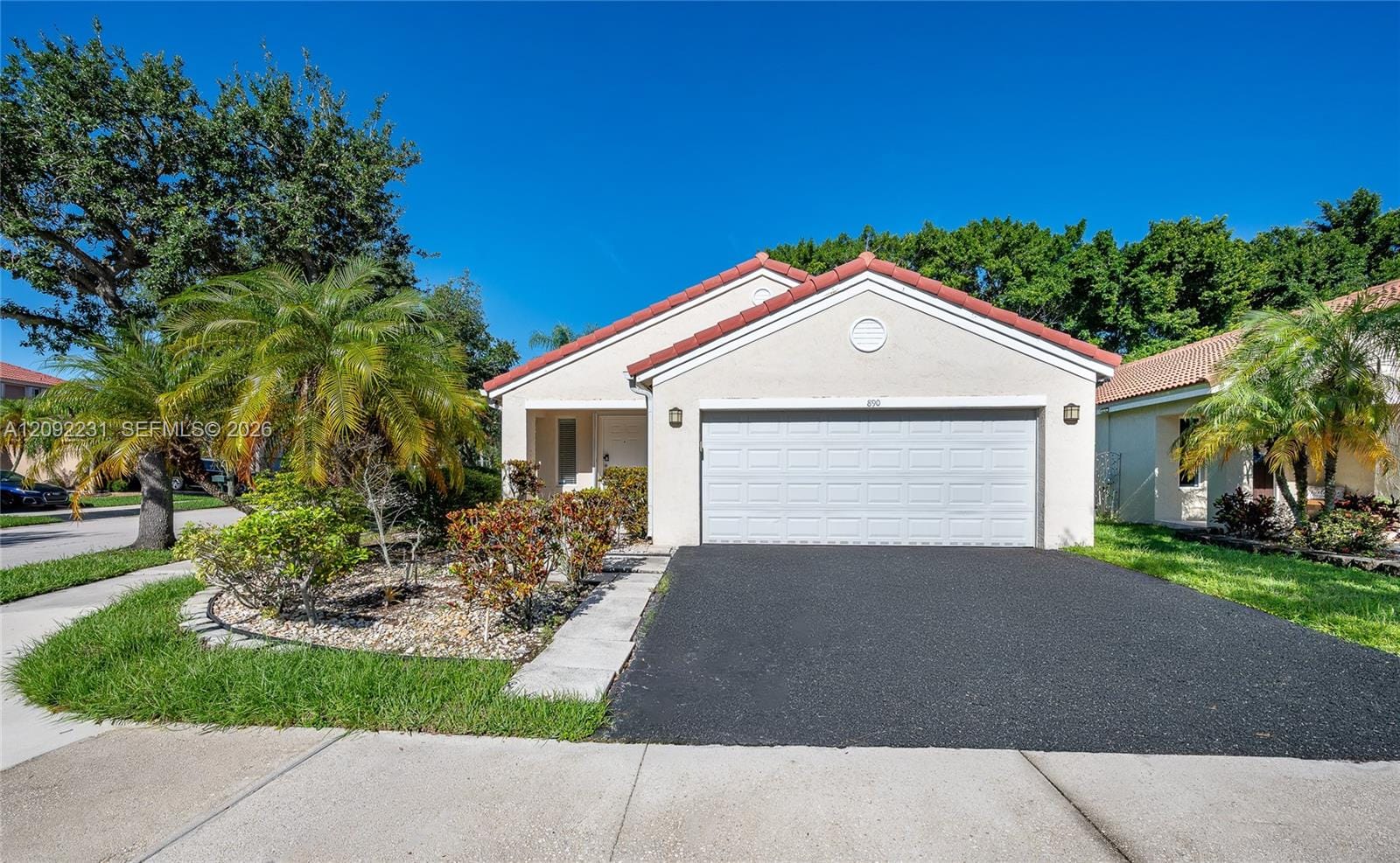 890 San Remo Drive — photo 5